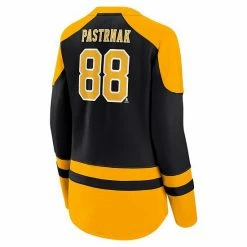 Women's Fanatics Branded David Pastrnak Black/Gold Boston Bruins Lace-Up Raglan Sweatshirt 5 Women's Fanatics Branded David Pastrnak Black/Gold Boston Bruins Lace-Up Raglan Sweatshirt -Metaverse shop unnamed file 12736
